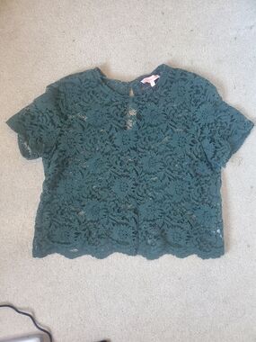 re:named Dark Green Lace See-through Short Sleeve Top